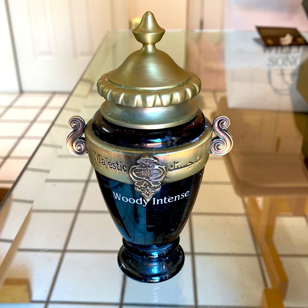 Empty Majestic Perfume Bottle with original Decorative Box